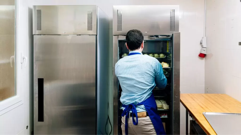refrigerator repair in Beaches